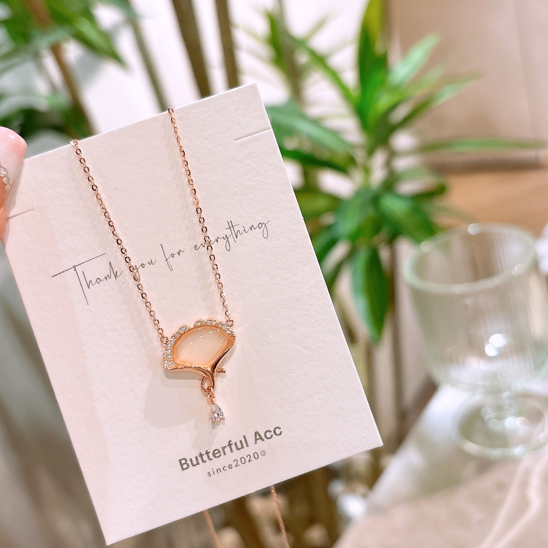 Hypoallergenic Silver Necklace Playful Confession Silver