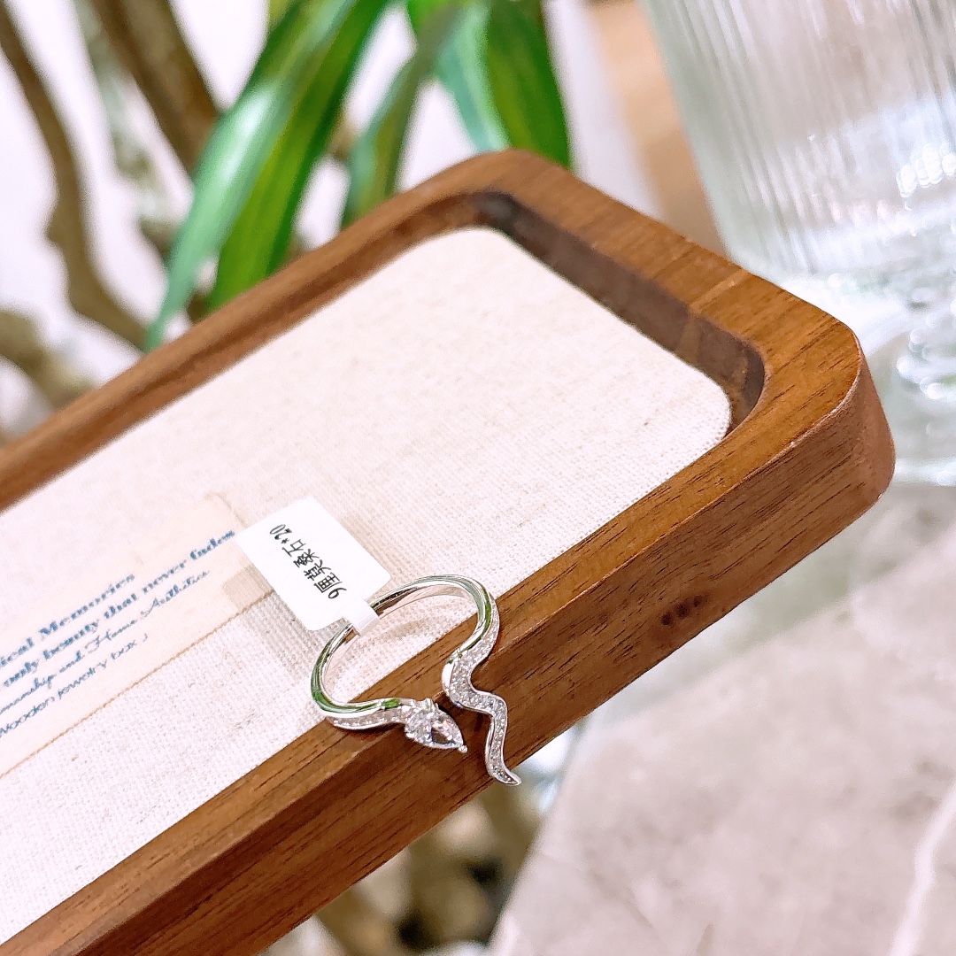 Fine Silver Moissanite Ring French Housewarming Gold