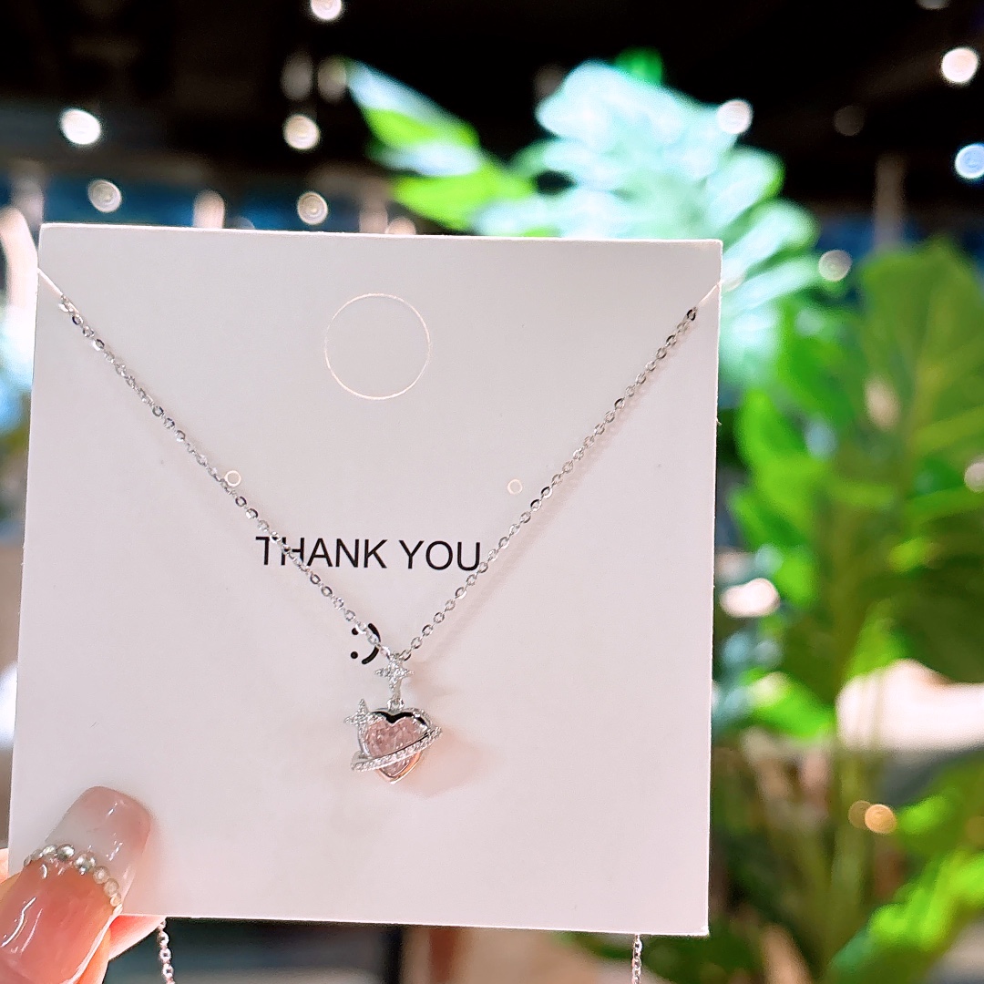 さわやか系純銀ネックレスゴールド 年次パーティー