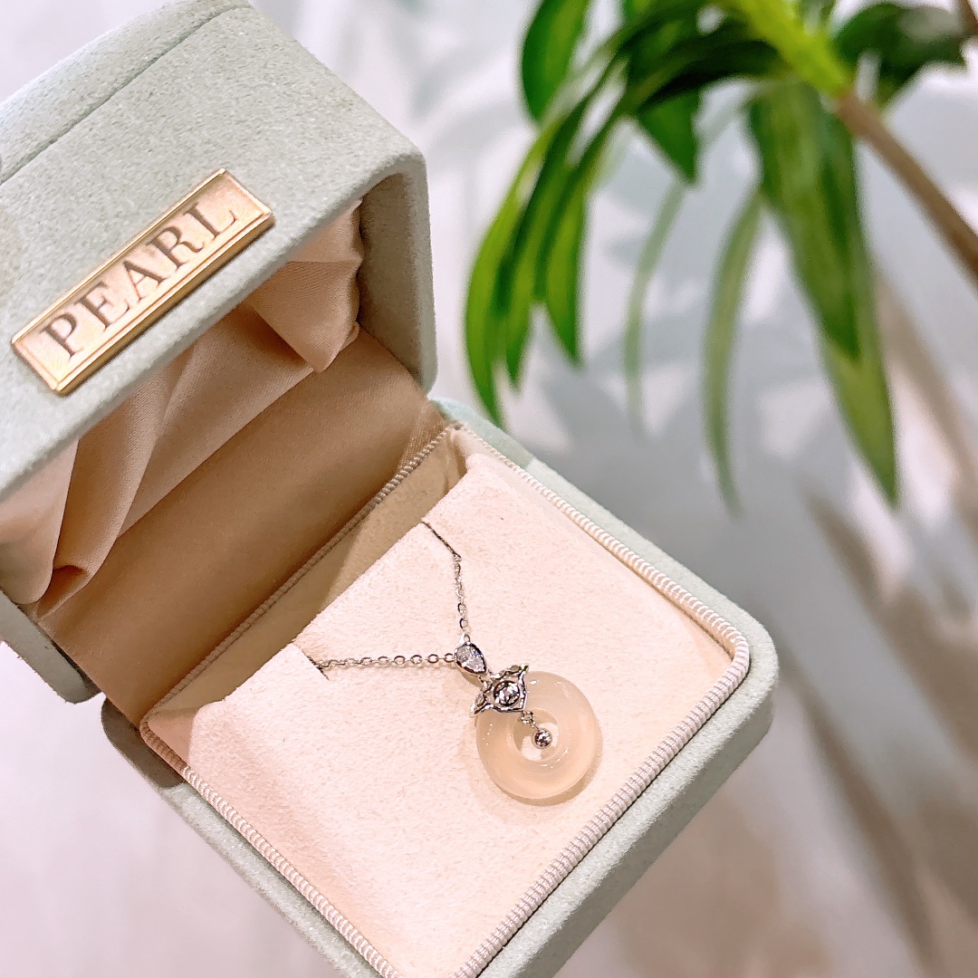 Fine Silver Necklace Artistic Teacher's Day Silver