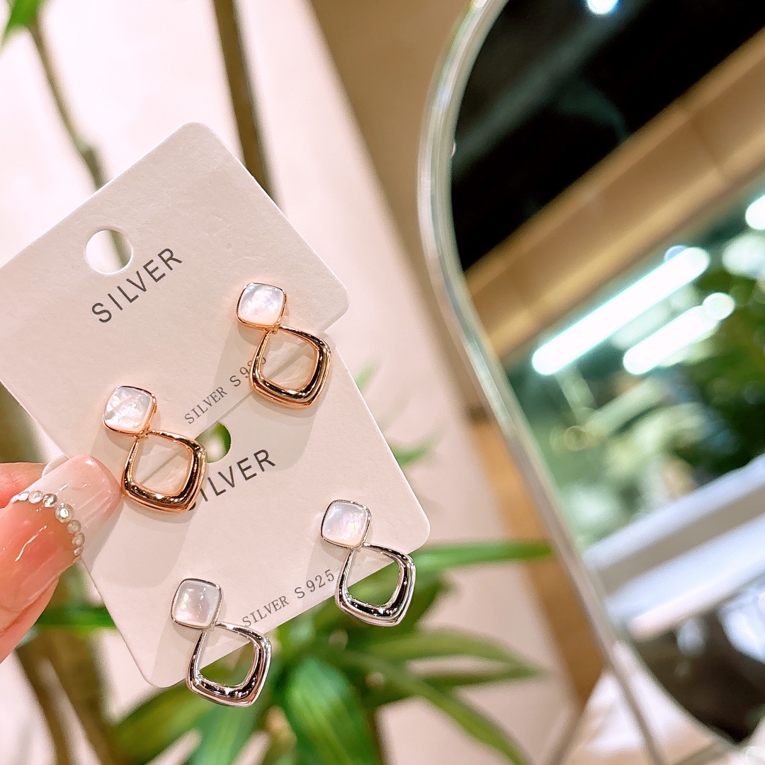 S925 Sterling Silver Earrings Sweet Mother's Birthday Silver