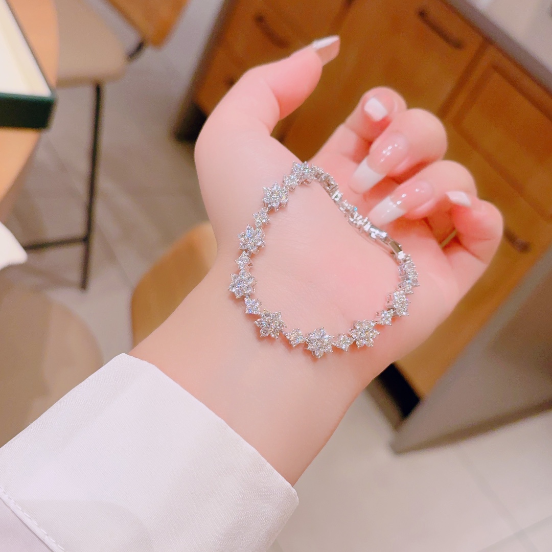 925 Silver Moissanite Bracelet Lively Spring Festival Silver
