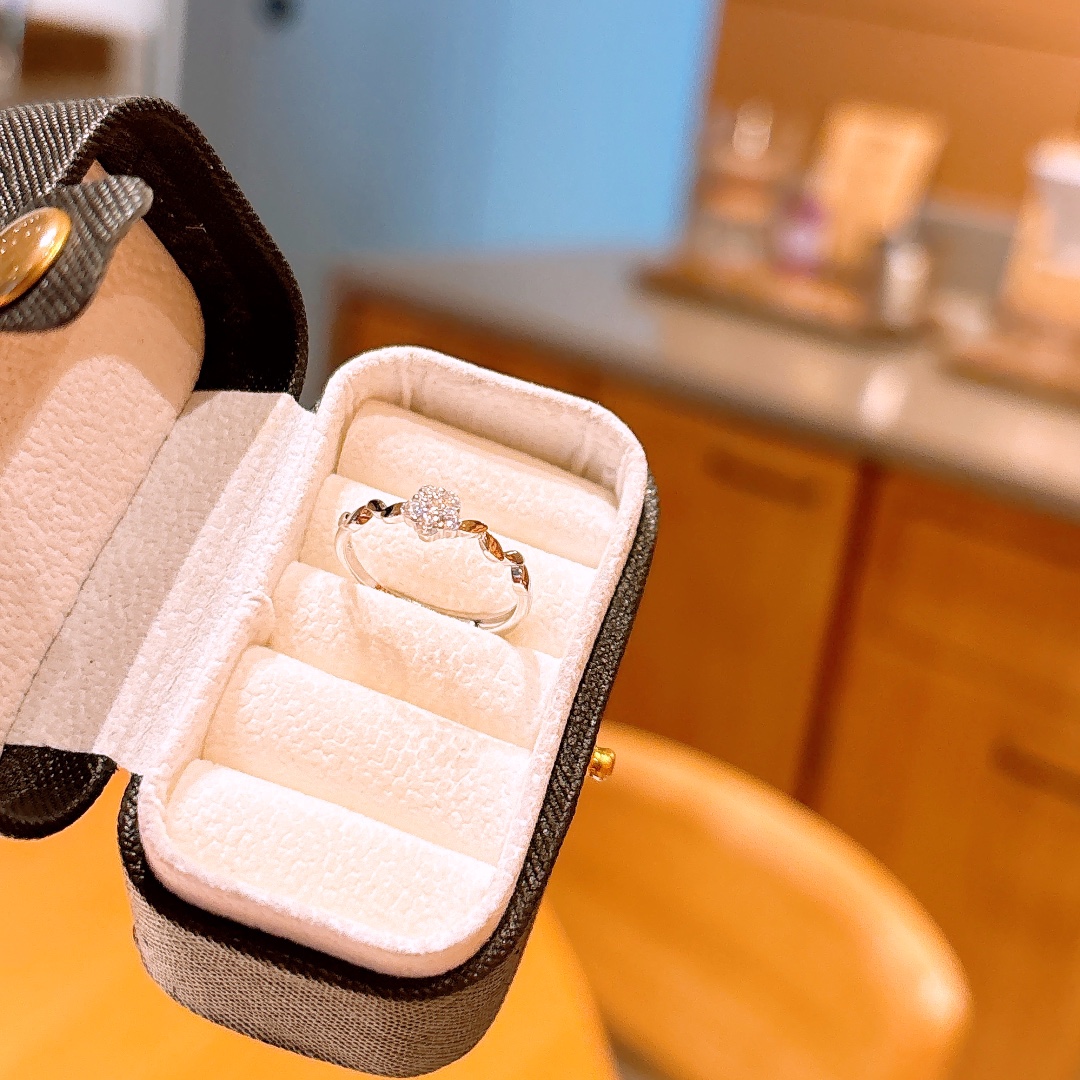 甘い低アレルギー銀リングゴールド 誕生日