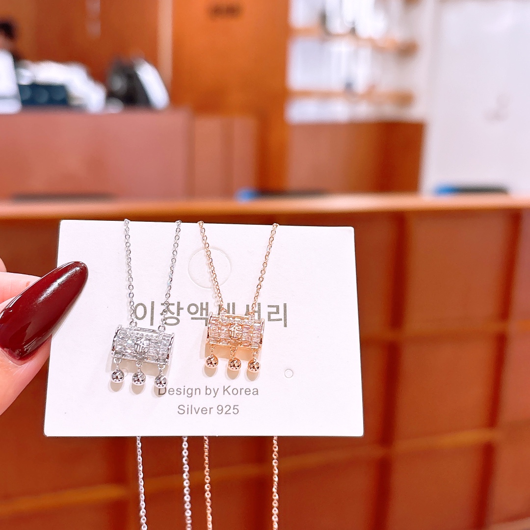 Nickel Free Silver Necklace Unique Banquet Gold