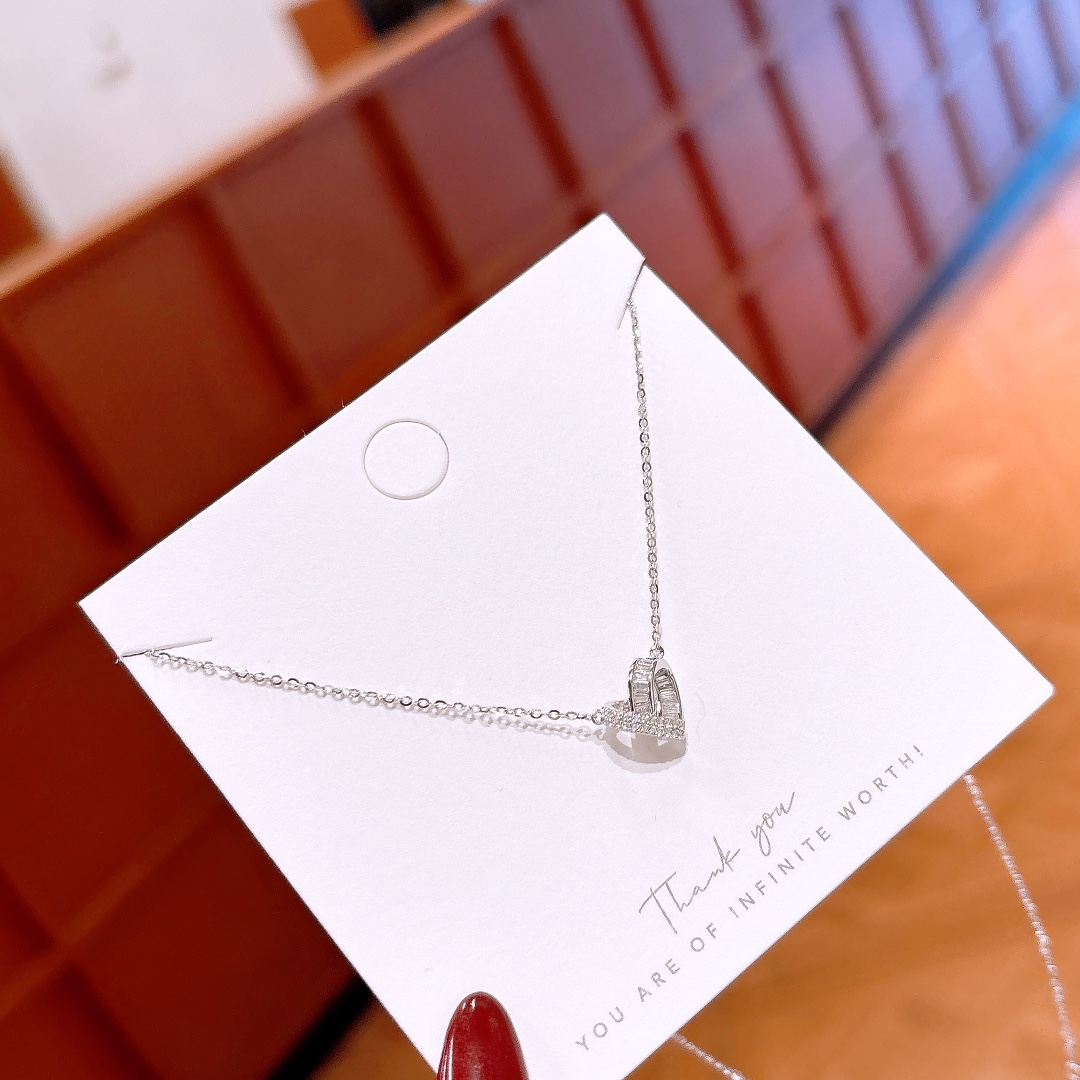 High Polish Silver Necklace Fashion Banquet Silver