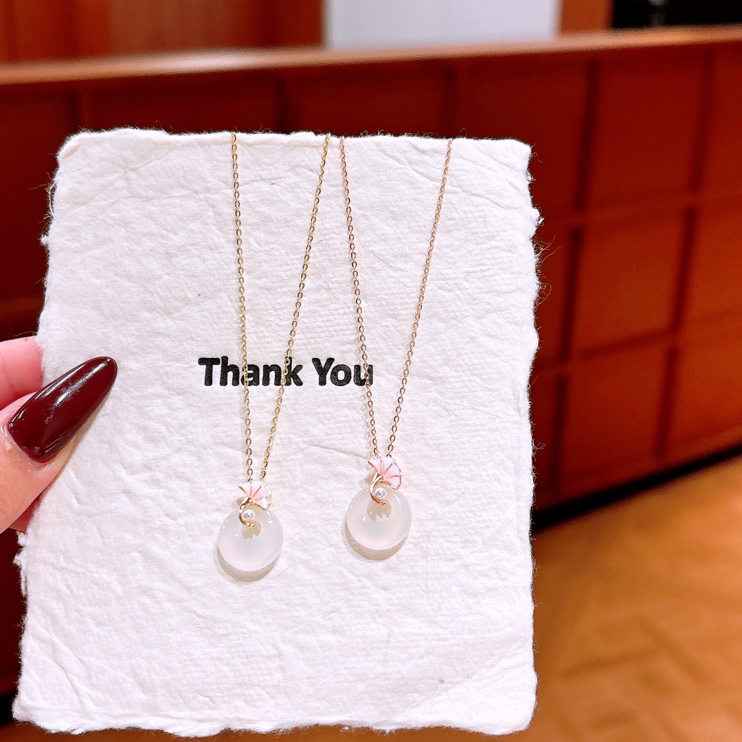 知性的アレルギー対応シルバーネックレスゴールド 日常使い