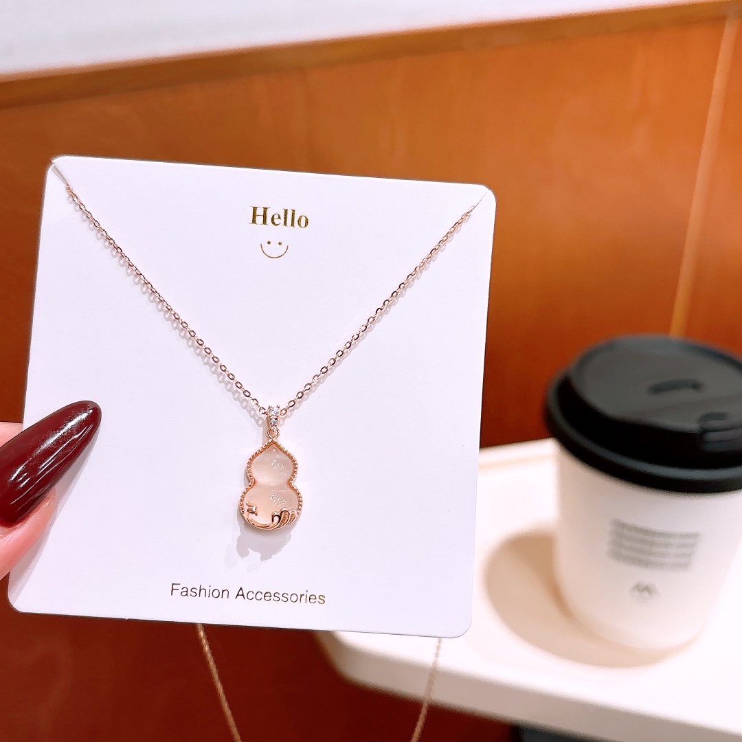 Hypoallergenic Silver Necklace Premium Travel Silver