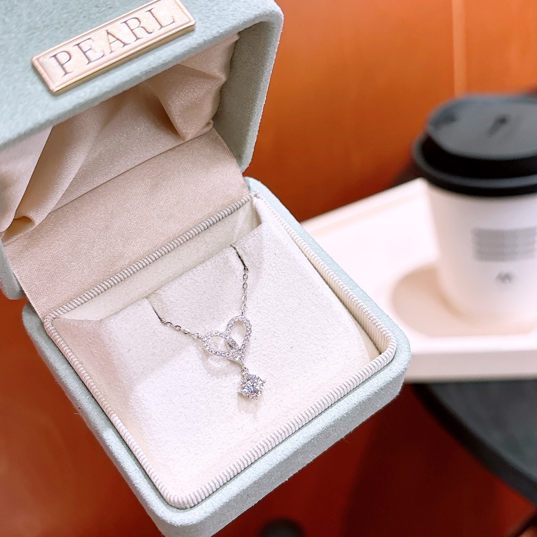 High Polish Silver Moissanite Necklace Lively Date Night Gold