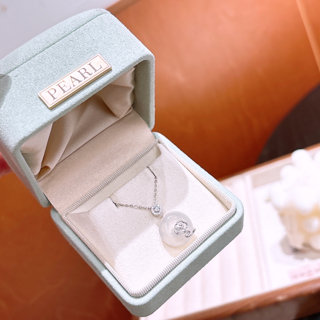 Solid Silver Necklace Girly Office Gold