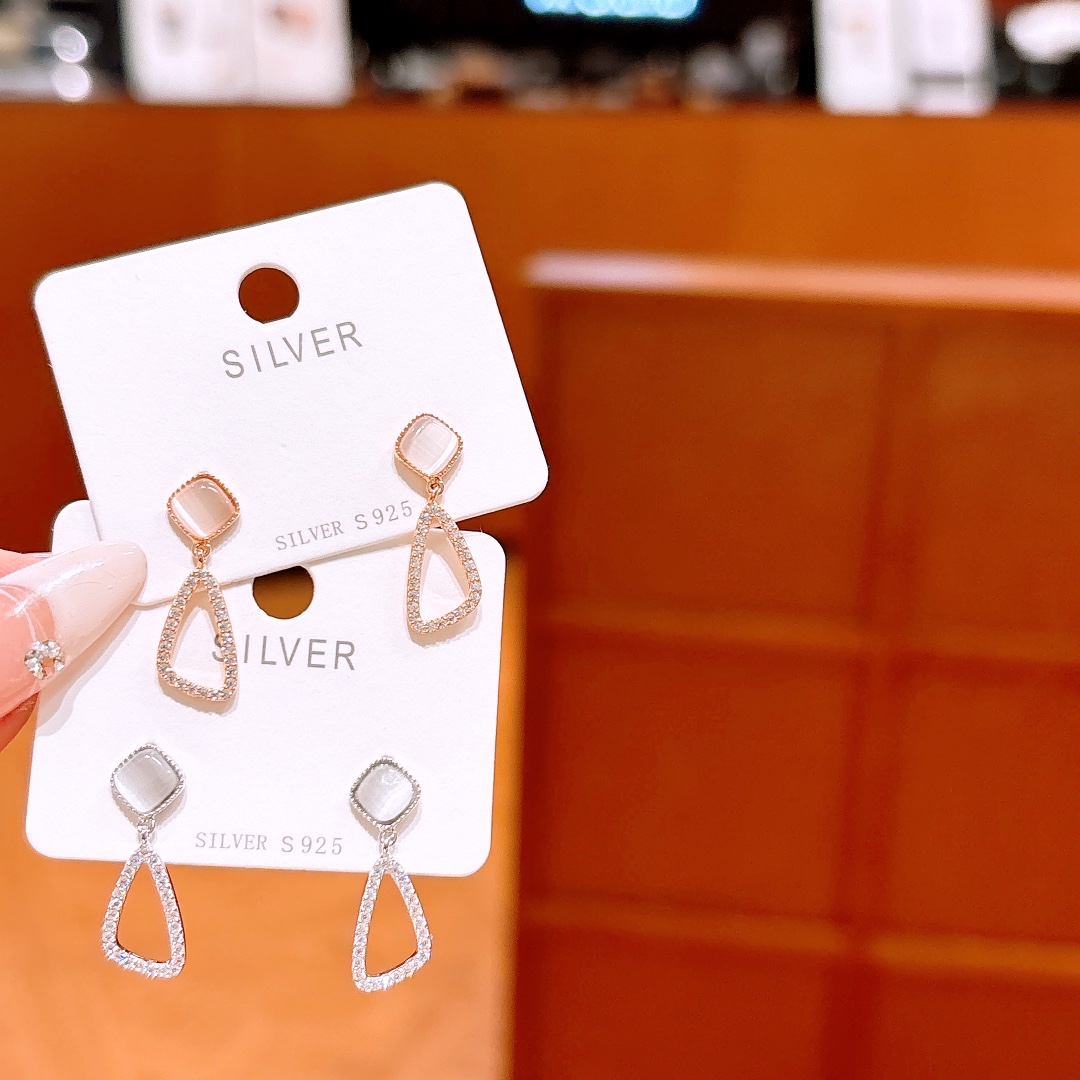 Solid Silver Earrings Intellectual Workplace Gold