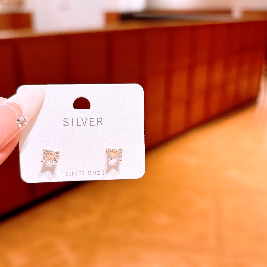 ミニマリストファインシルバーイヤリングゴールド 年次パーティー