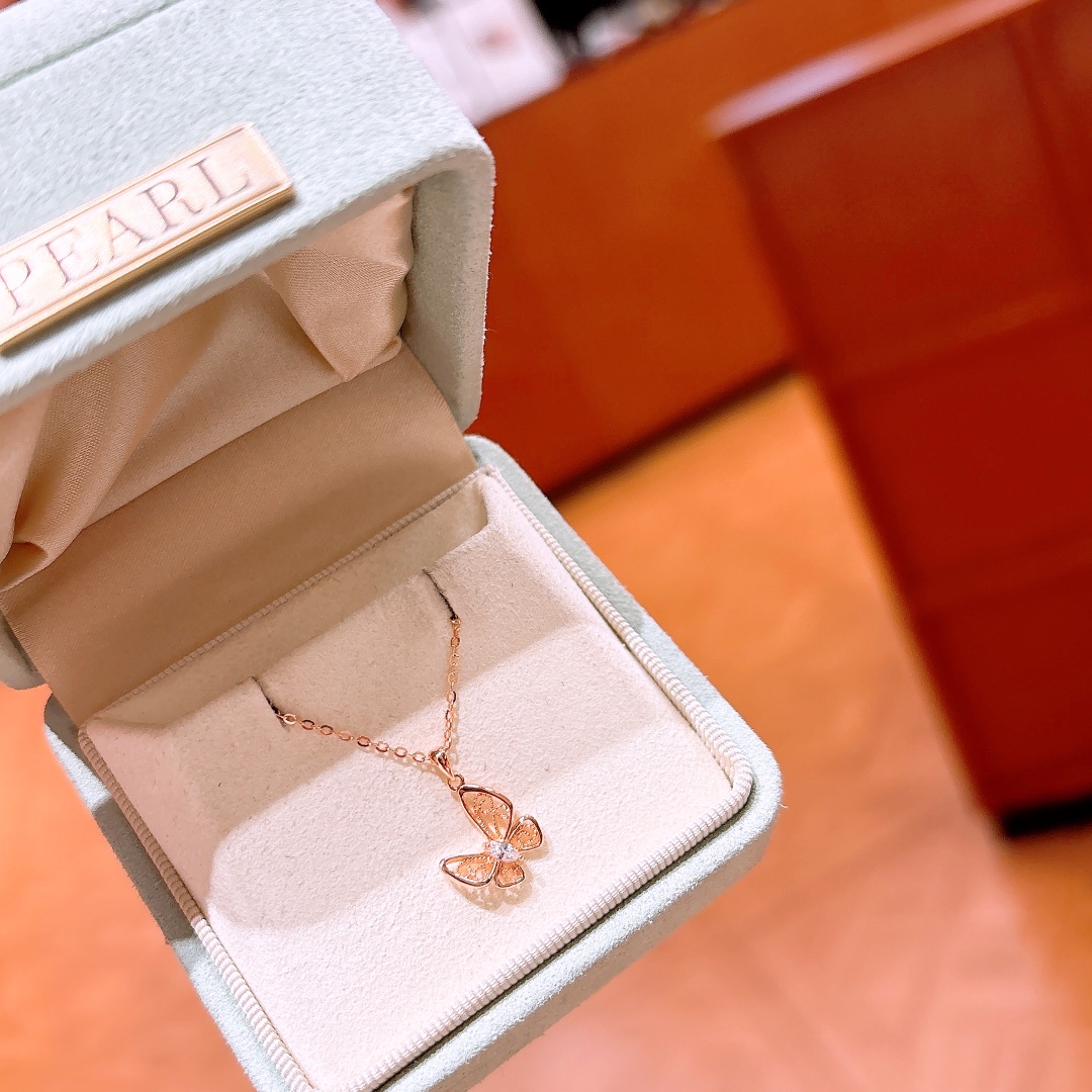 High Polish Silver Necklace Elegant Wedding Favor Gold