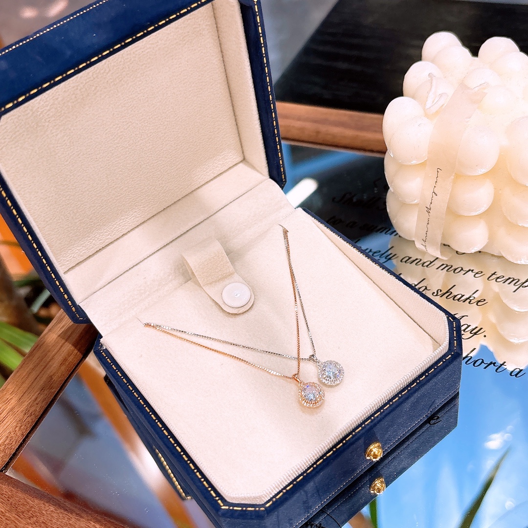 Hypoallergenic Silver Earrings & Necklace Set Precision New Year Gold