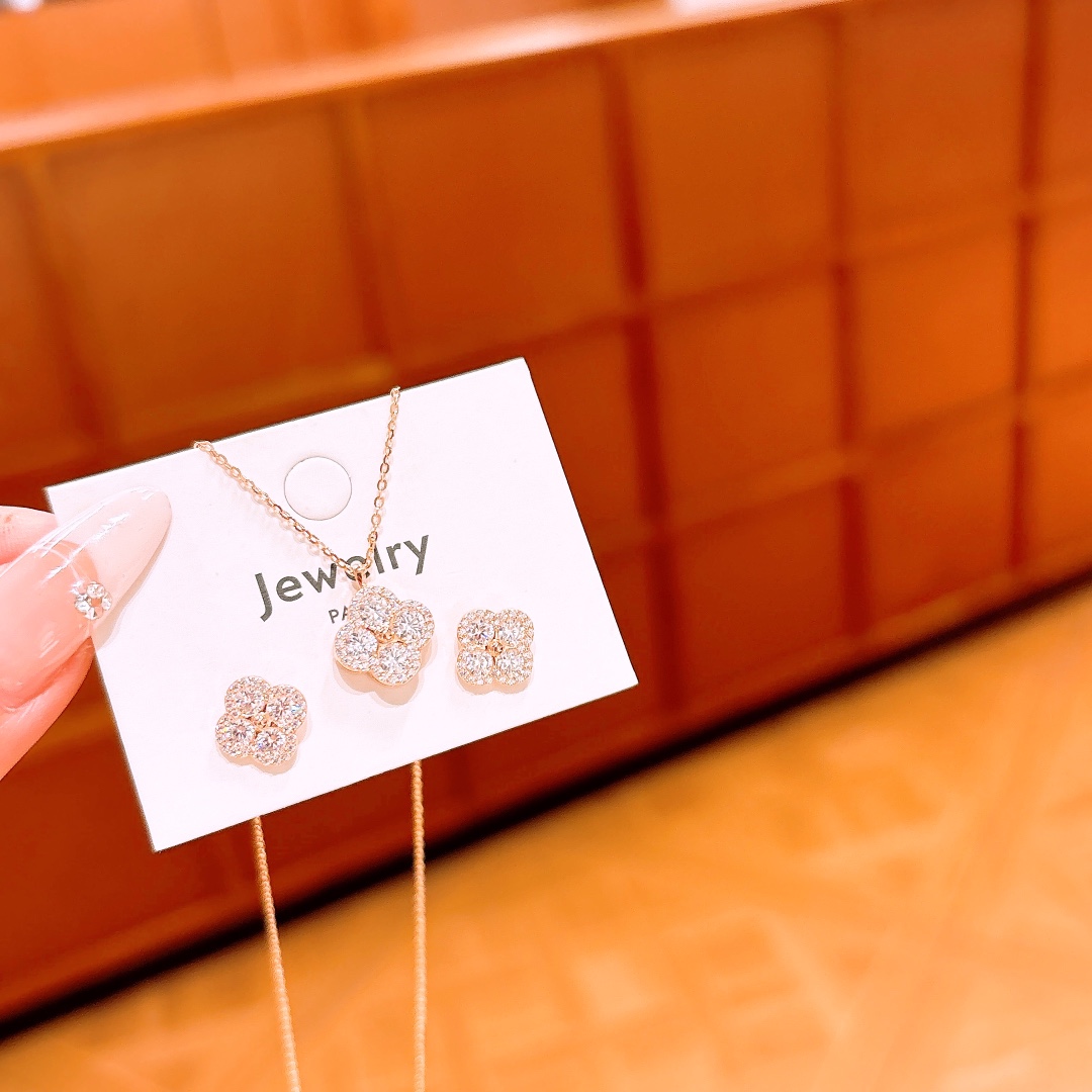 Fine Silver Earrings & Necklace Set Elegant Everyday Wear Gold