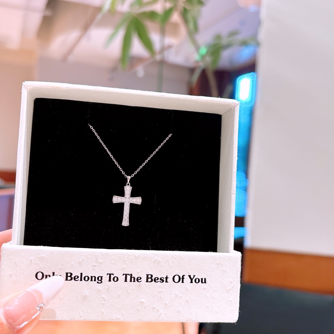 アーティスティックファインシルバーモアッサナイトネックレスシルバー 春節