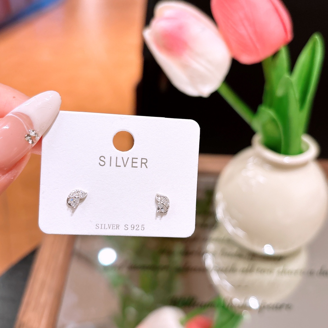 Fine Silver Screw-back Studs Fashion New Year Gold