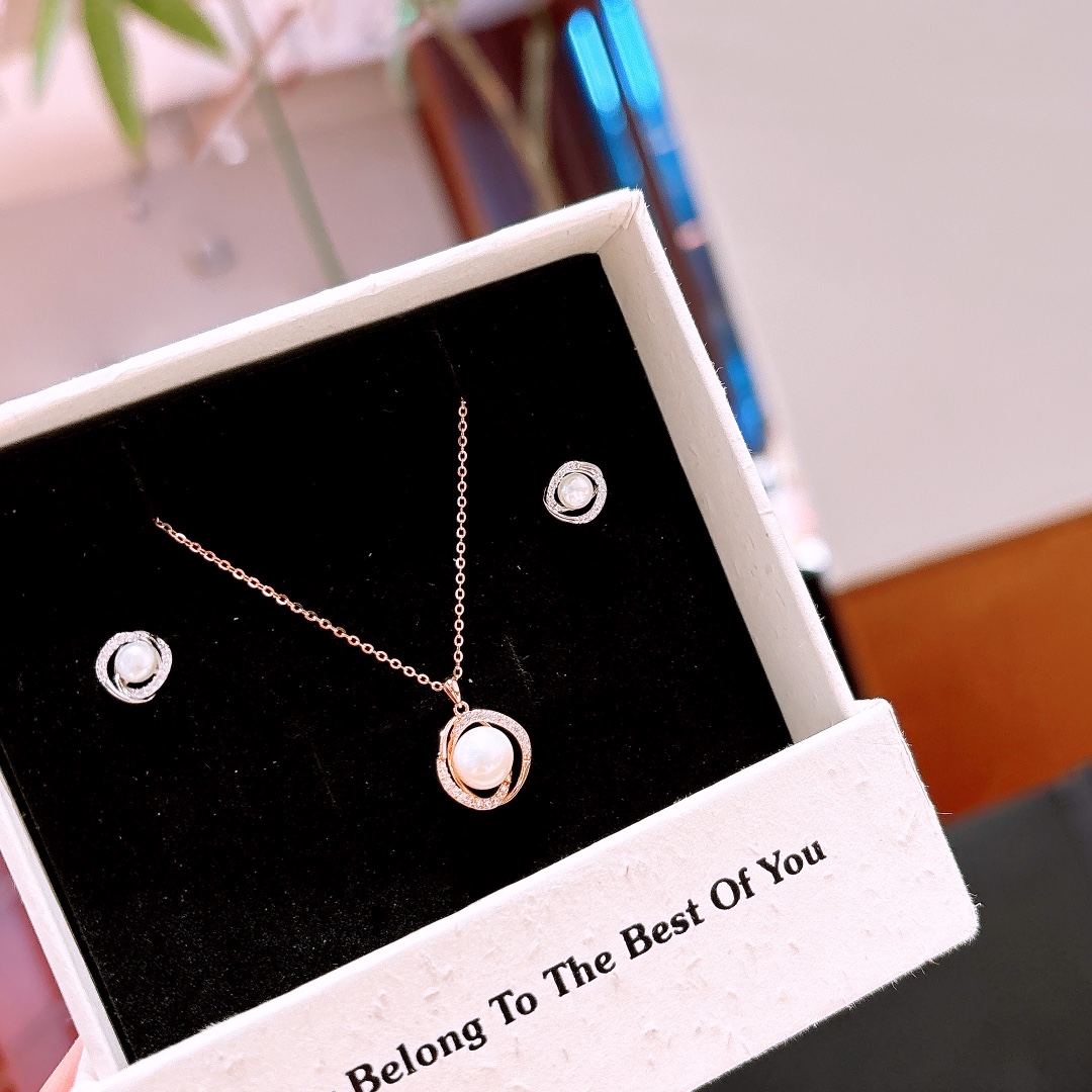 ラグジュアリーファインシルバーイヤリング＆ネックレスセットシルバー 新年