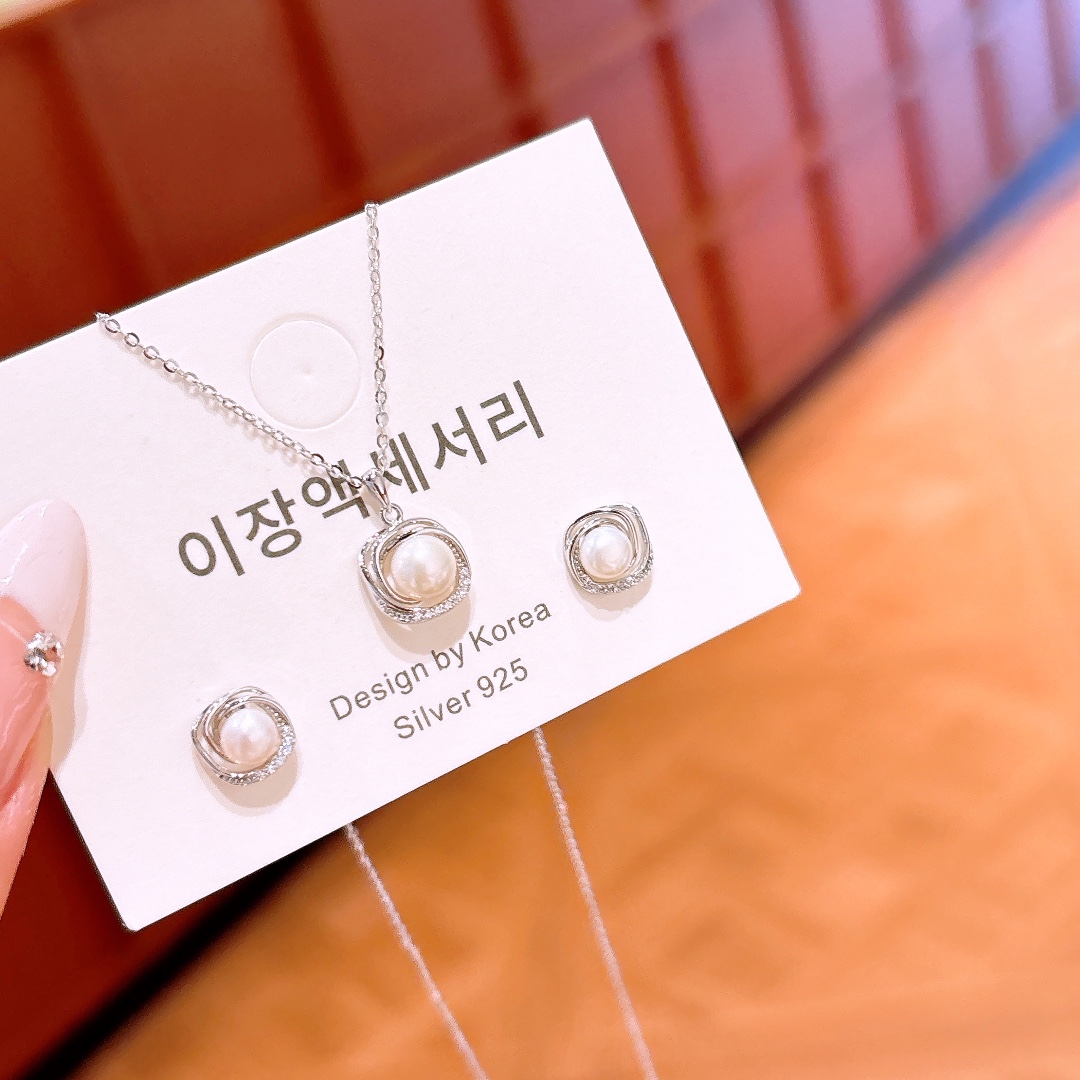 Hypoallergenic Silver Earrings & Necklace Set Minimalist Bestie Gift