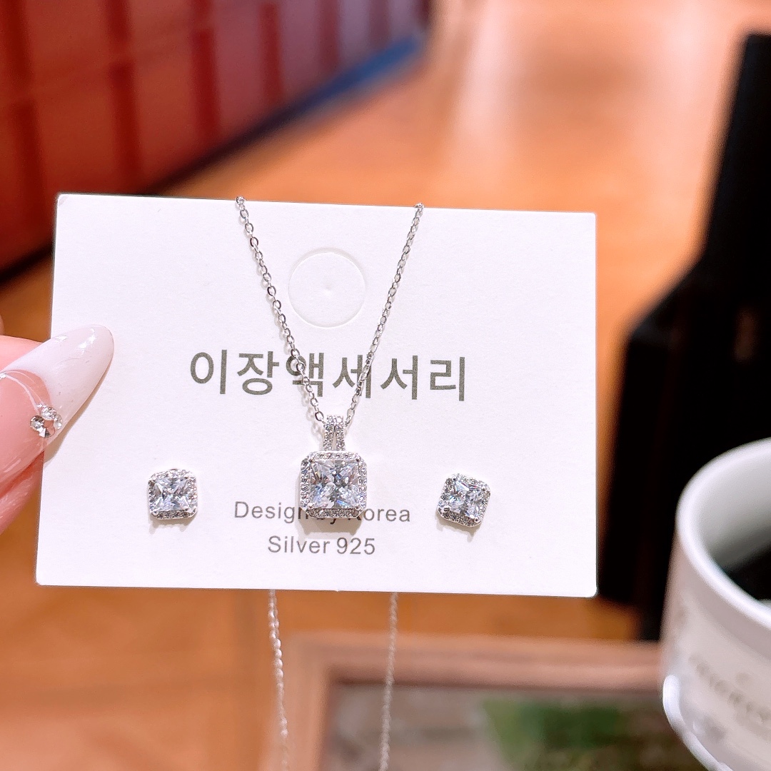 Solid Silver Earrings & Necklace Set Intellectual Date Night Silver