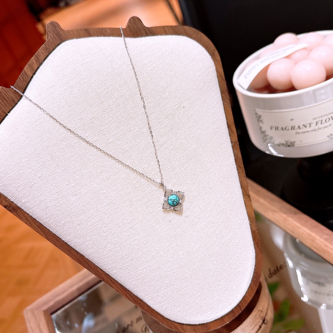 High Polish Silver Necklace Delicate Housewarming Gold