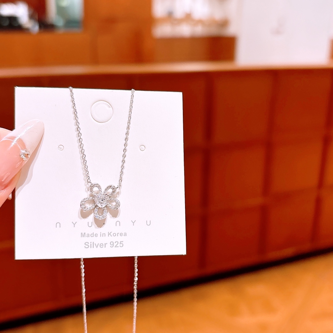 Low Allergy Silver Necklace Precision Christmas Gold