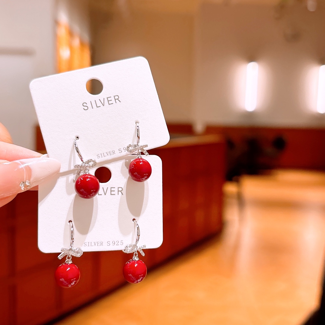 ロマンチックアレルギー対応シルバードロップ＆スレッドイヤリングゴールド 春節