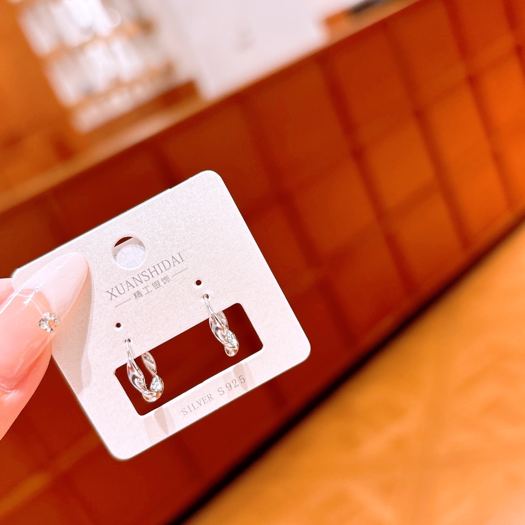 Low Allergy Silver Ear Cuffs Playful New Year Gold