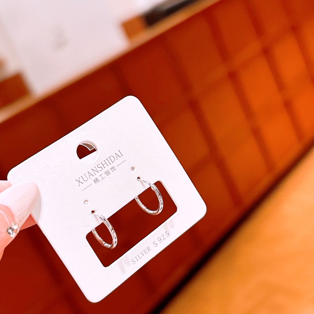 Fine Silver Hoop Earrings Girly Wedding Favor Silver