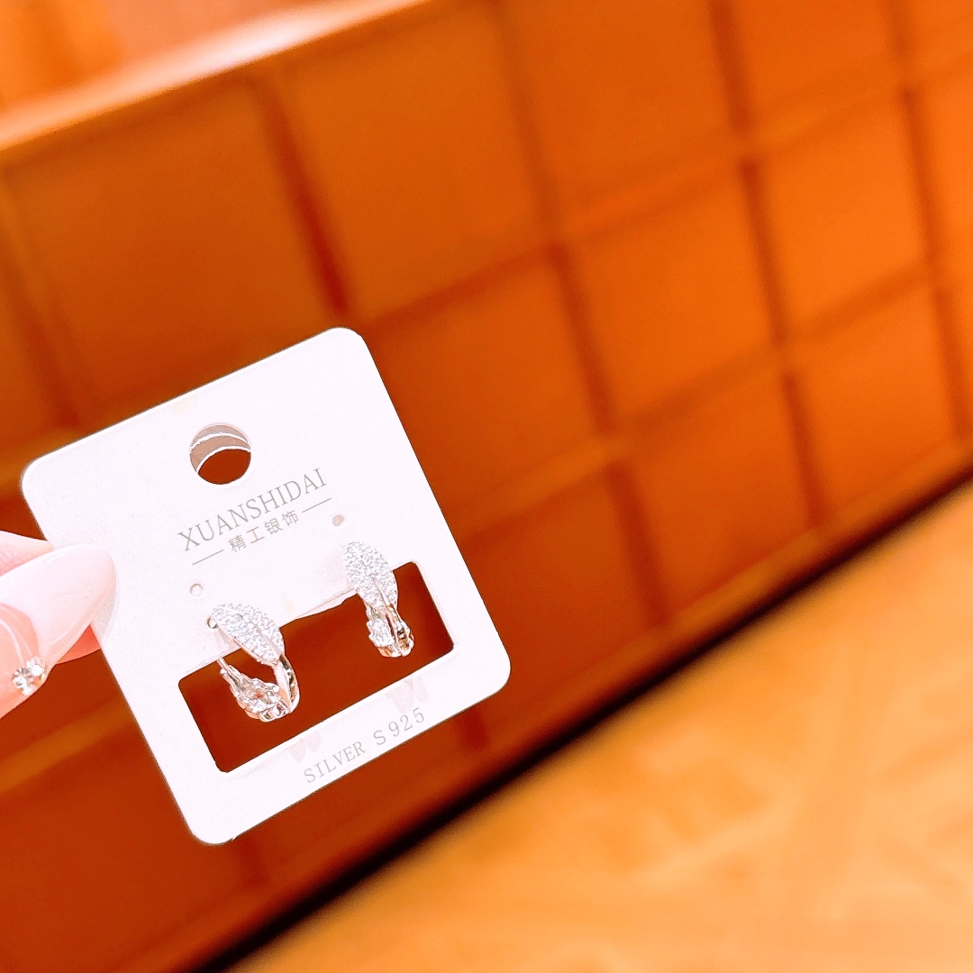 Low Allergy Silver Ear Cuffs Minimalist Workplace Silver