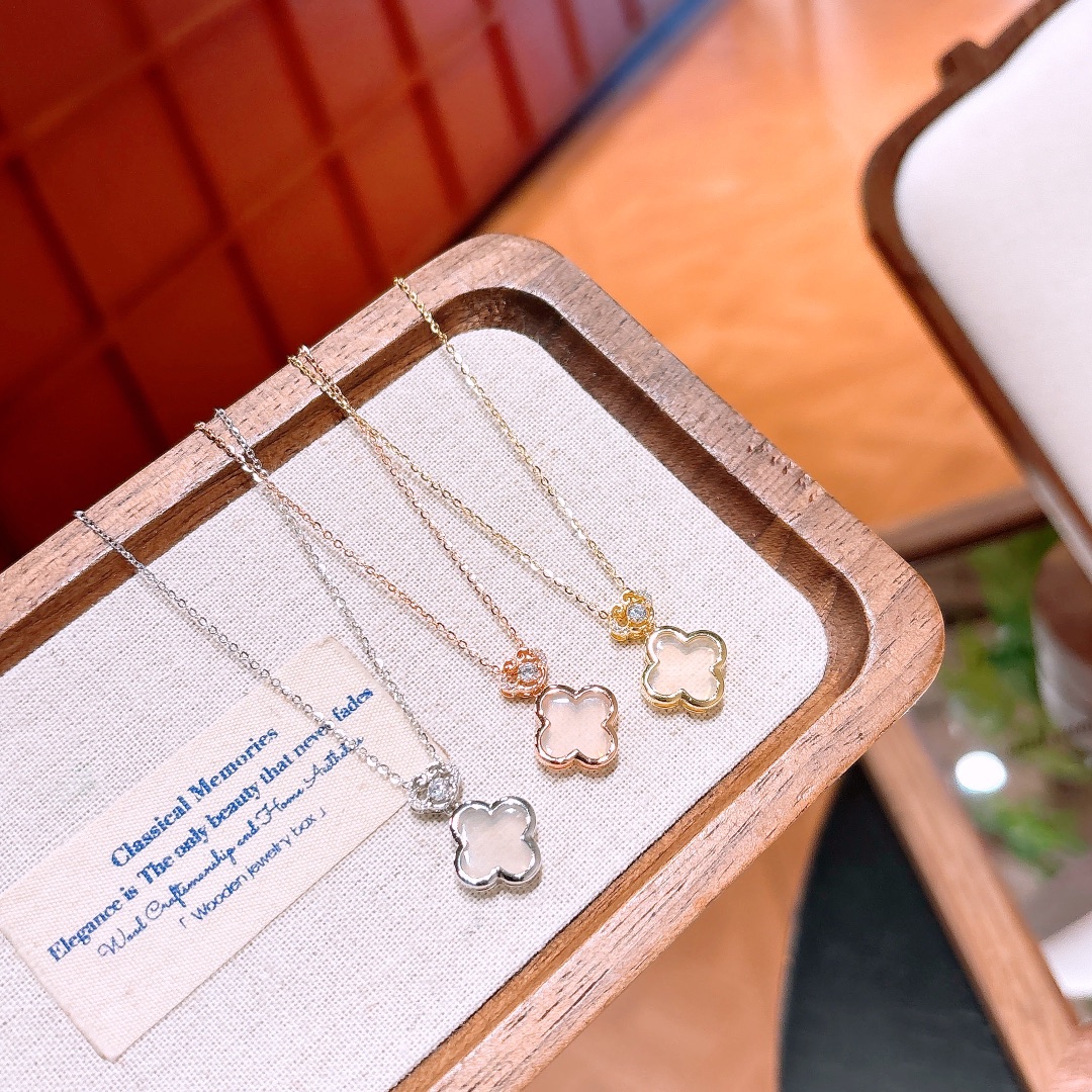 High Polish Silver Necklace Premium New Year Gold