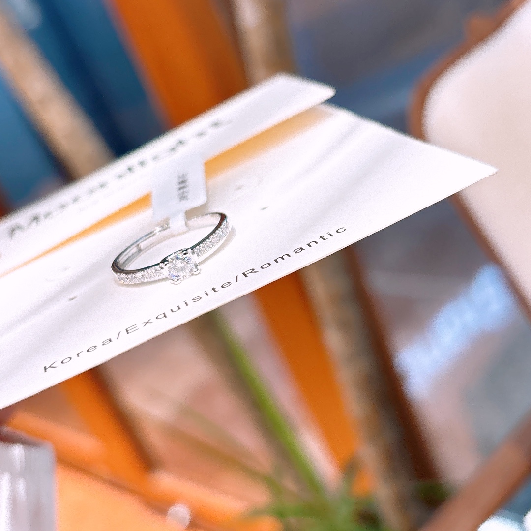 Nickel Free Silver Moissanite Ring Gentle Workplace Silver