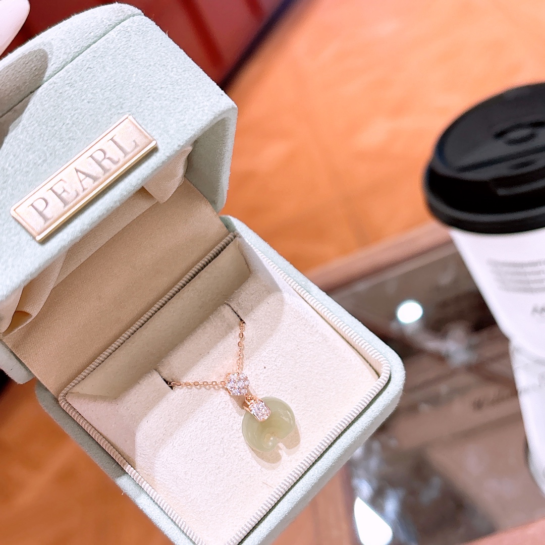 Hypoallergenic Silver Hetian Jade Necklace Unique Bestie Gift Gold