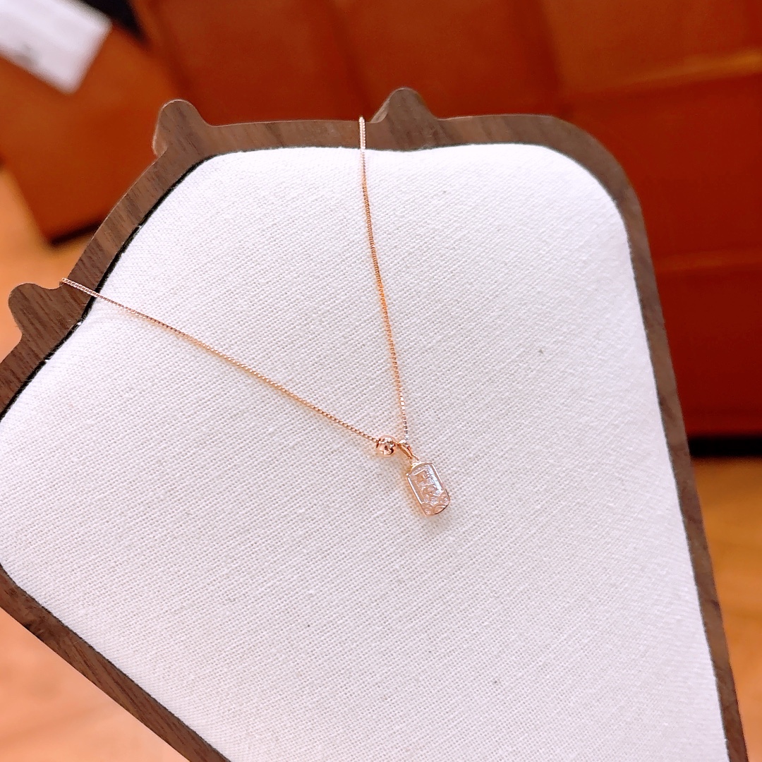 High Polish Silver Necklace Gentle Valentine's Day Gold