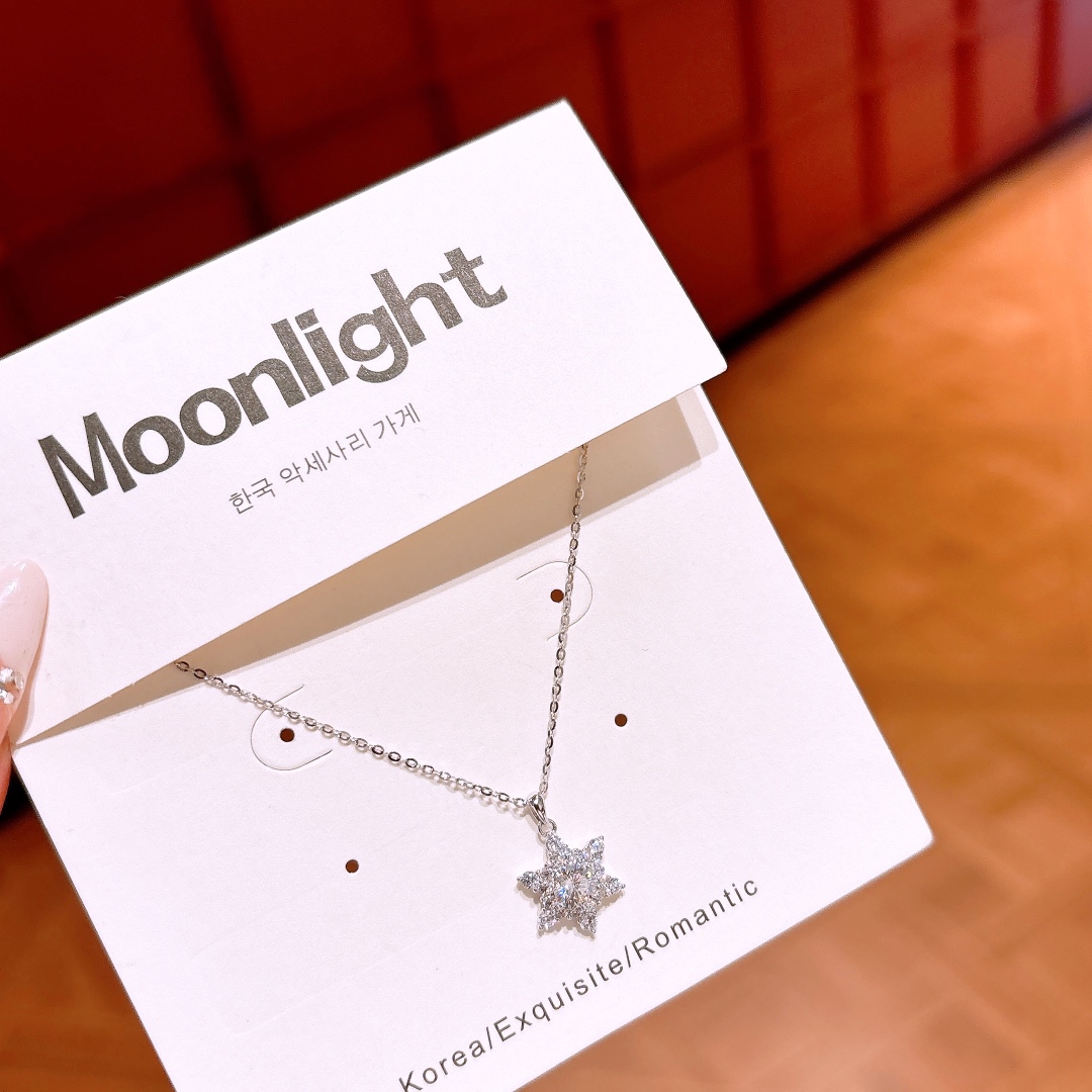 Hypoallergenic Silver Moissanite Necklace Chic Workplace Gold