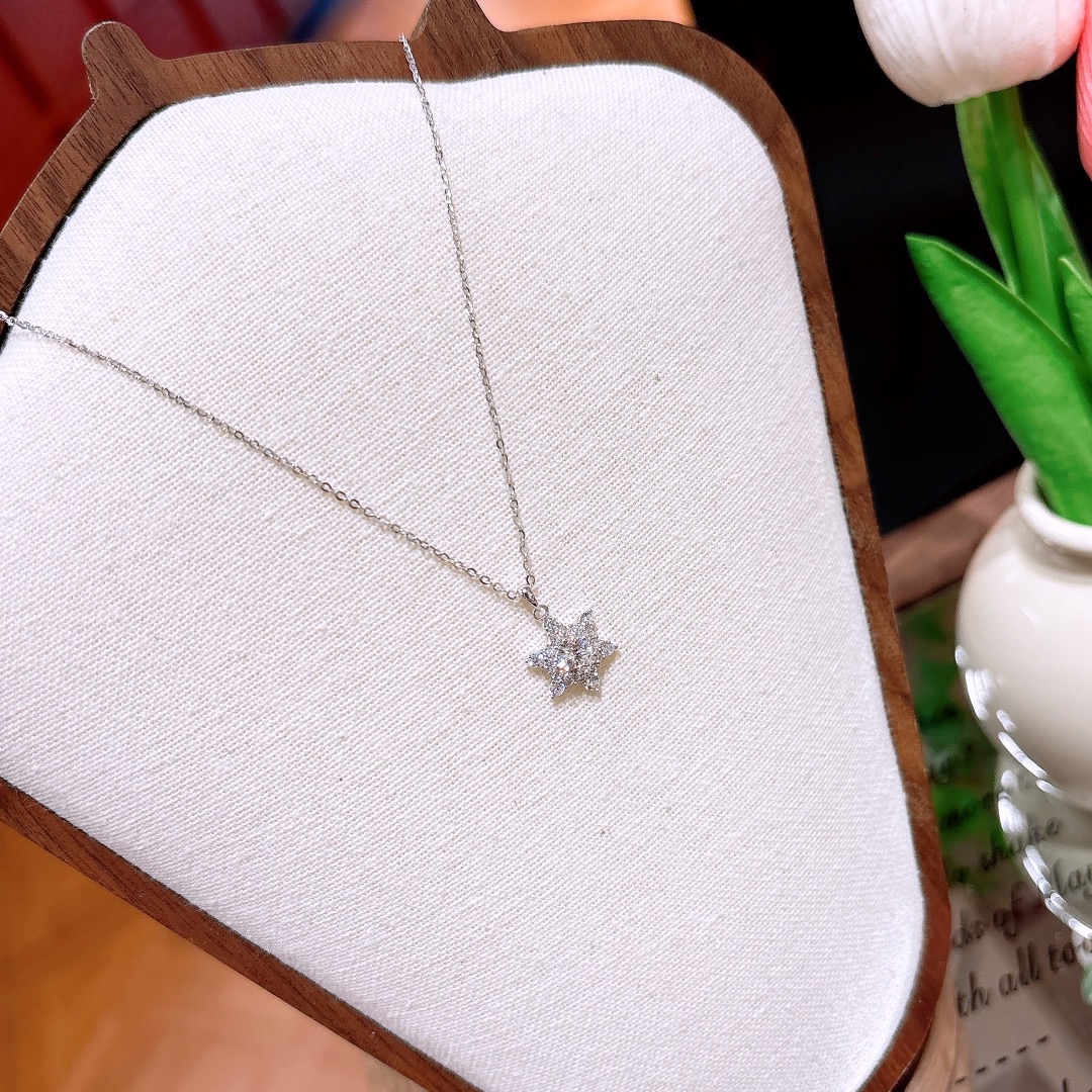 Hypoallergenic Silver Moissanite Necklace Unique Proposal Gold