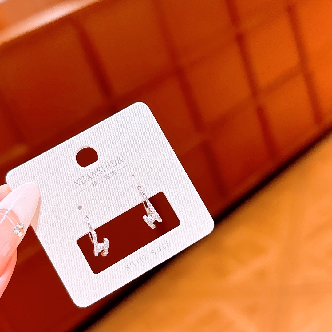 Nickel Free Silver Ear Cuffs Light Luxury Gift for Her Gold