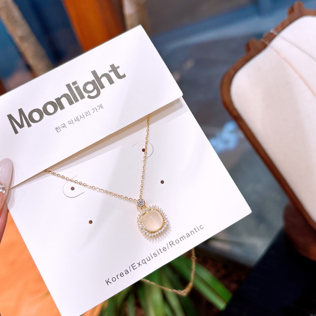 Hypoallergenic Silver Necklace Fashion Valentine's Day Silver