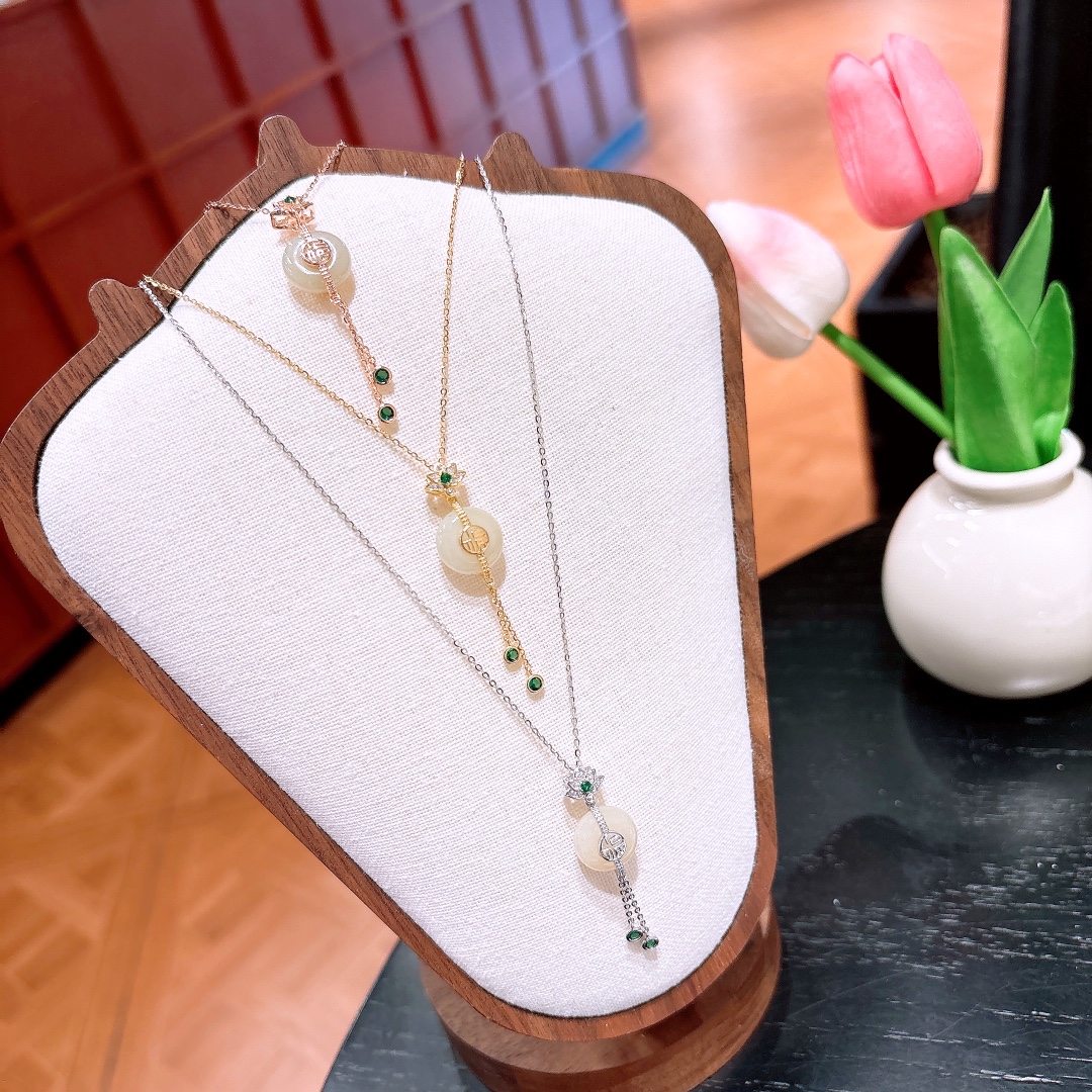 Nickel Free Silver Hetian Jade Necklace Sweet & Cool Spring Festival