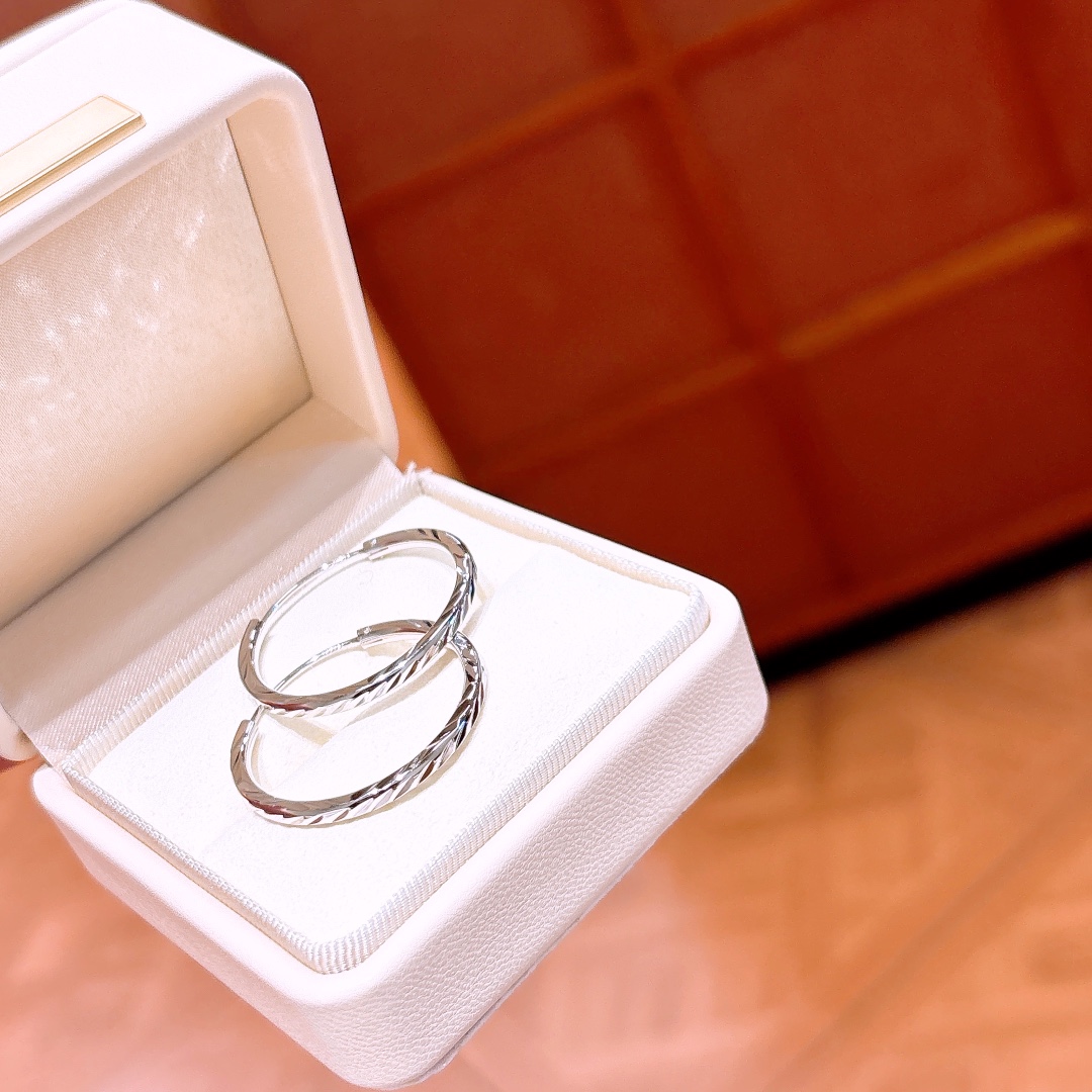 Solid Silver Hoop Earrings Playful Annual Party Silver