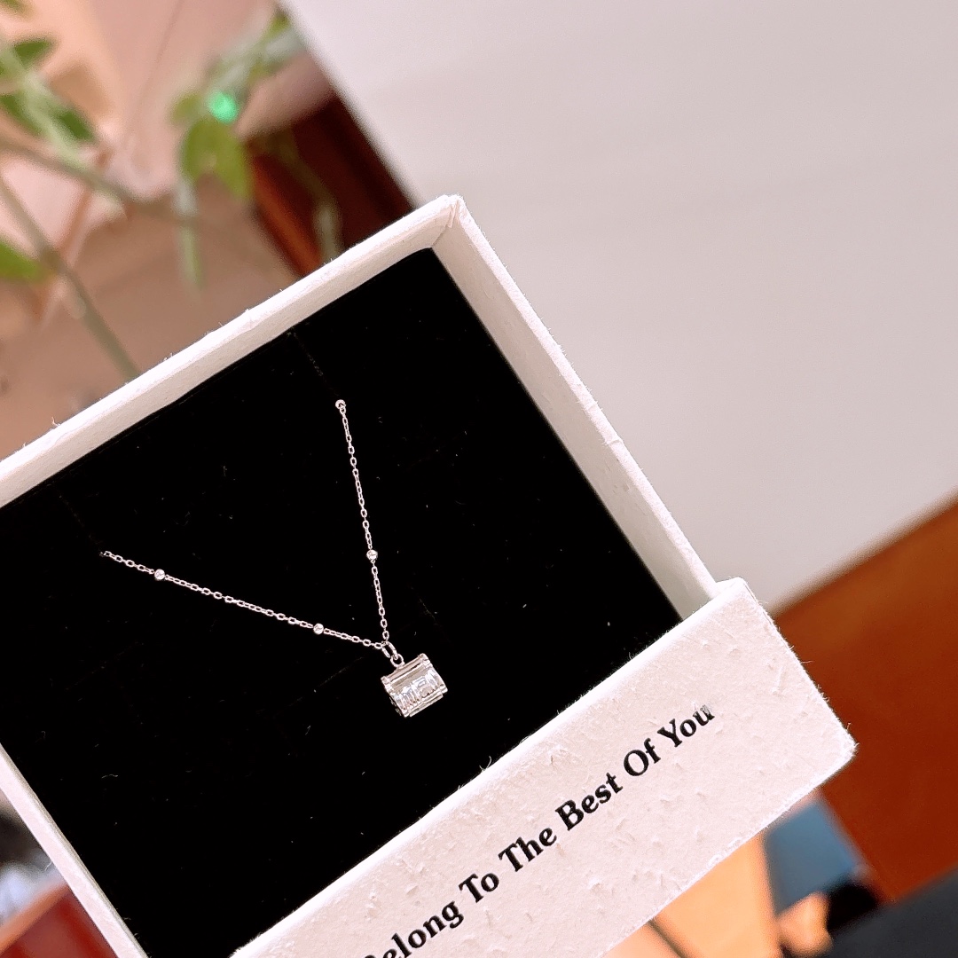 軽やかファインシルバーネックレスゴールド クリスマス