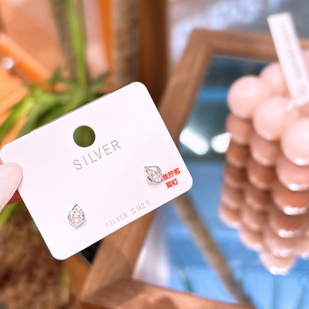 Hypoallergenic Silver Screw-back Studs Minimalist Mother's Day Silver