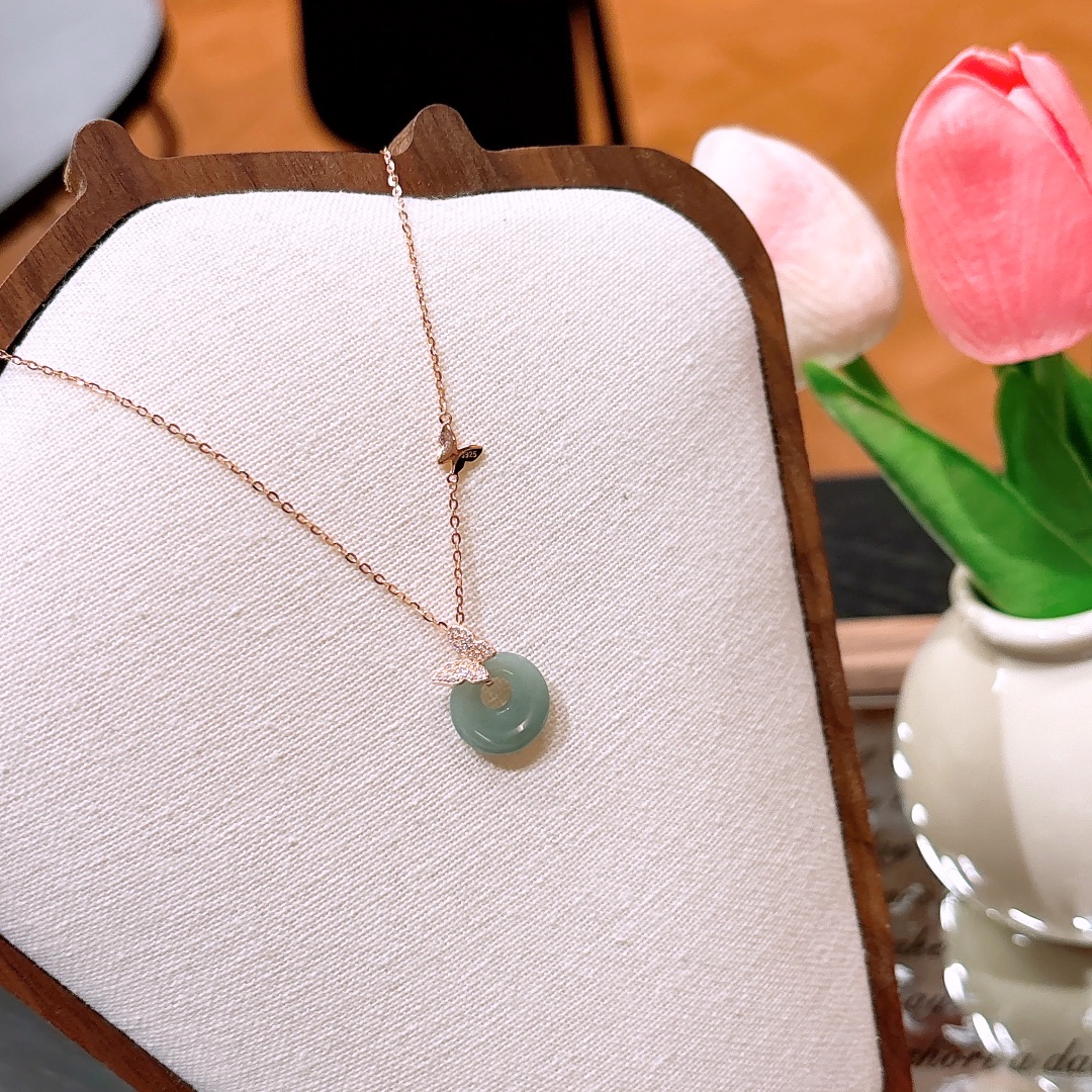 Nickel Free Silver Jadeite Necklace Playful Annual Party Silver