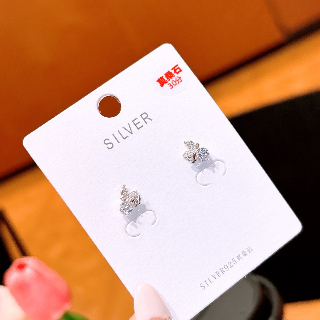 Hypoallergenic Silver Moissanite Studs Romantic Wedding Favor Gold