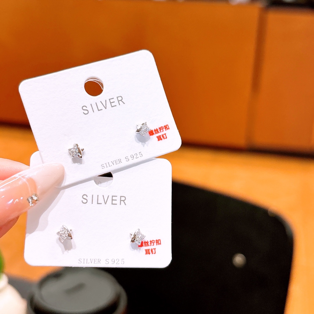 Fine Silver Screw-back Studs Unique Party Silver