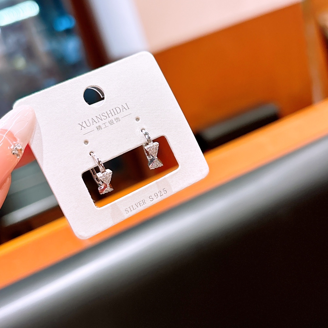 Low Allergy Silver Ear Cuffs Girly Office Gold