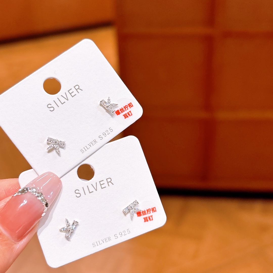 Nickel Free Silver Screw-back Studs Delicate Teacher's Day Silver