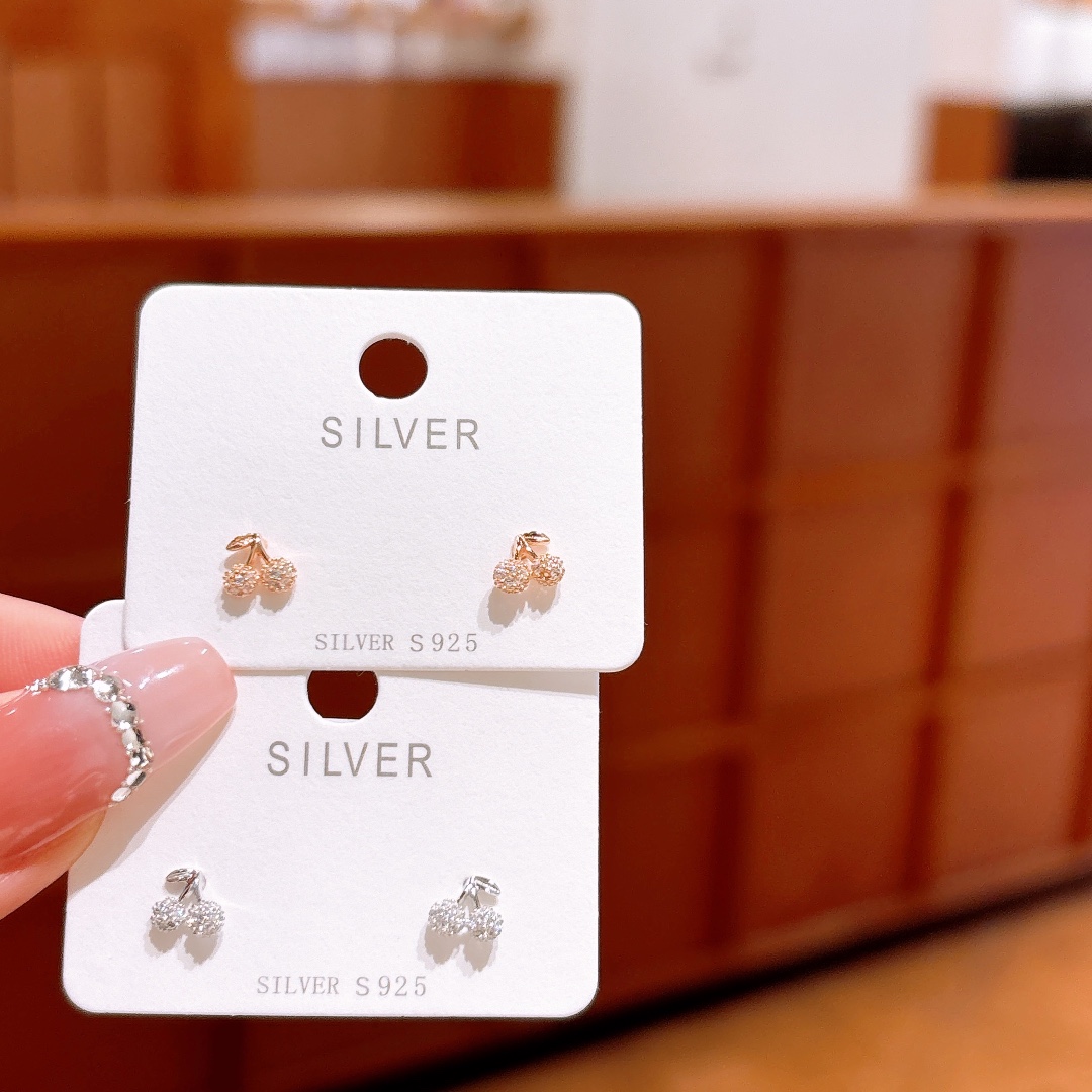 Hypoallergenic Silver Earrings Vintage Date Night Silver