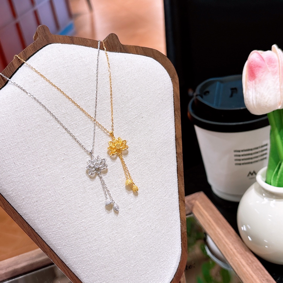 Fine Silver Necklace Elegant Date Night Gold