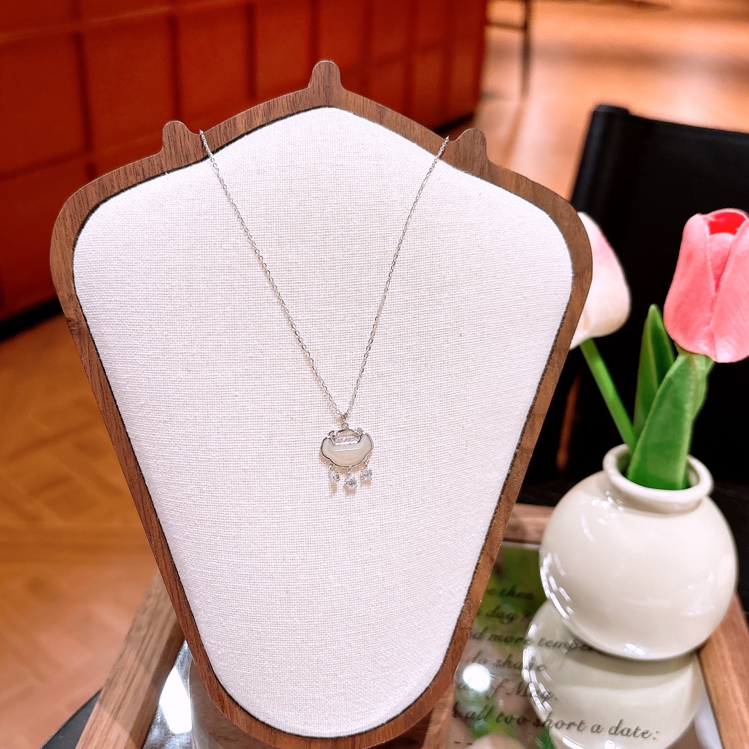 Fine Silver Hetian Jade Necklace Sweet Wedding Favor Silver