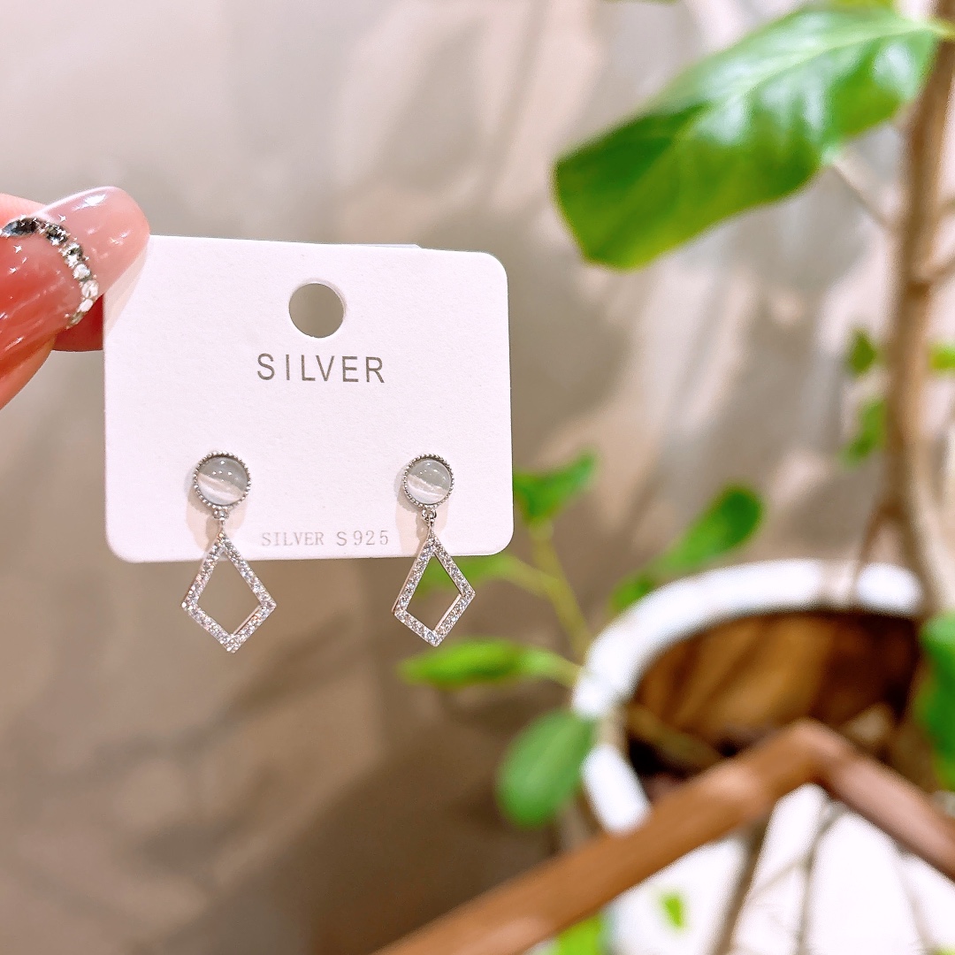 Low Allergy Silver Earrings Elegant Workplace Silver